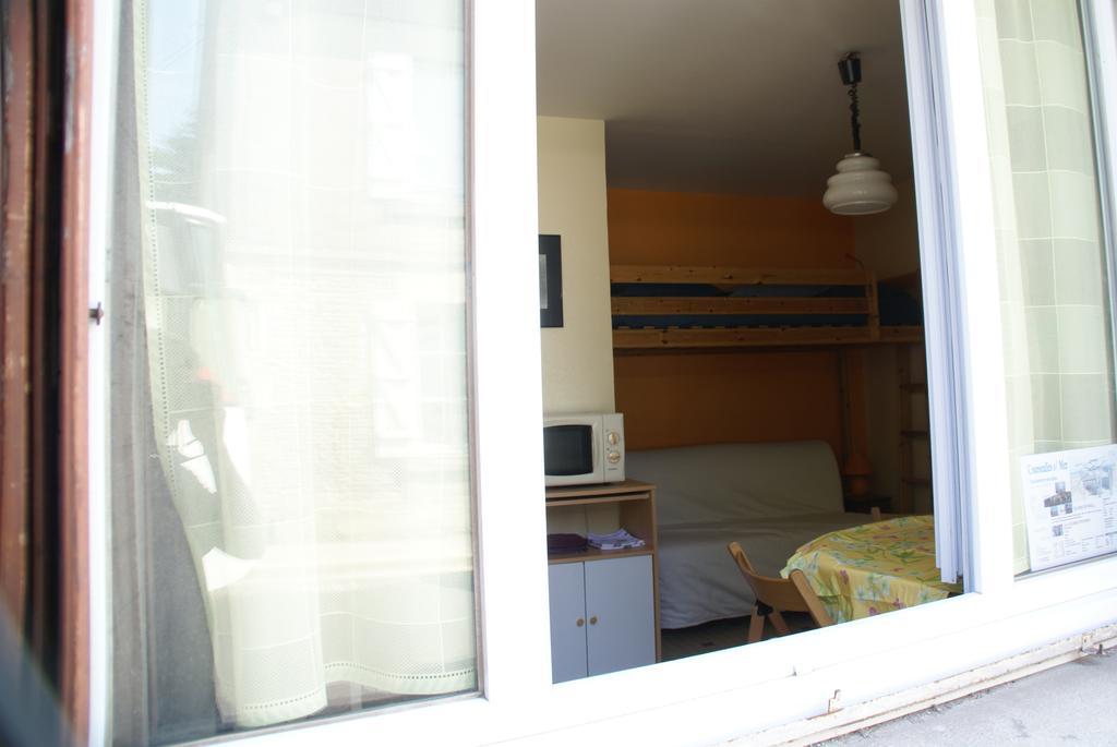Au Coeur De Bourg Csm Apartman Courseulles-sur-Mer Kültér fotó